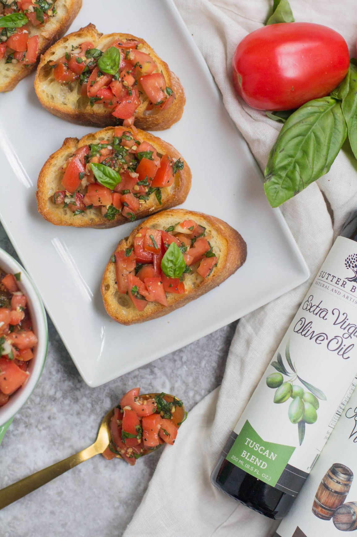 Easy Tomato Bruschetta